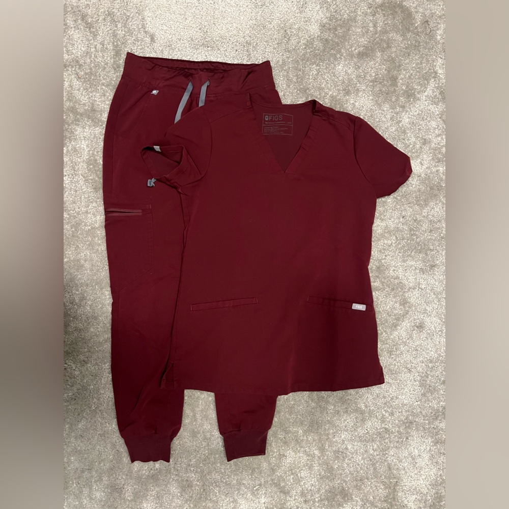 Women’s Burgandy Figs XXS Scrub Top & Joggers